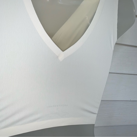 3 for $30 Lucky Brand White Sleeveless Crop Tank no padding! - Picture 5 of 6